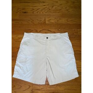 Columbia Omni-Shade Sun Protection Light Tan Cargo Shorts‎ Size 42